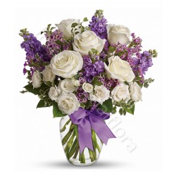 Bouquet di Rose e Roselline bianche internationalflora.com
