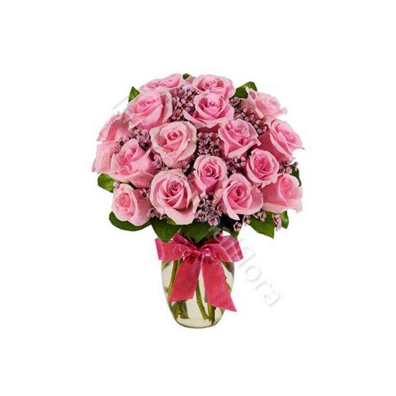 Bouquet di 18 Rose rosa internationalflora.com