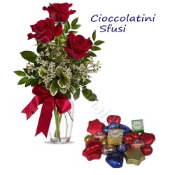 Sacchetto di Cioccolatini sfusi con Bouquet di 3 Rose rosse
